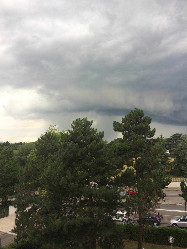 photo d'un des orages le 10 juillet 2017 vers Francheville ( Rhône ) - 10/07/2017 14:15 - Anthony Ranc