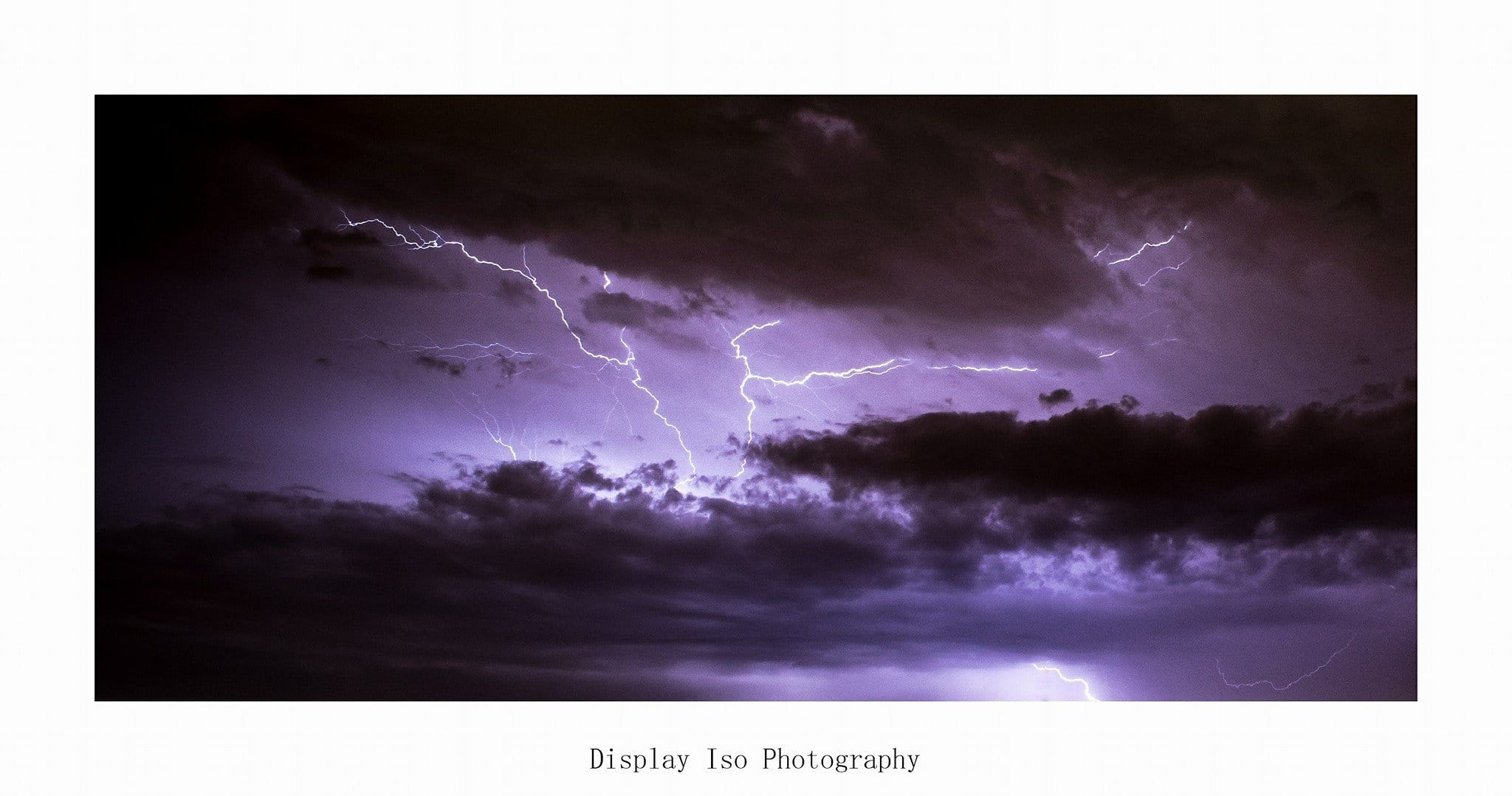 Orage sur le lyonnais en fin de soirée. - 13/06/2017 23:00 - Photography DISPLAY ISO