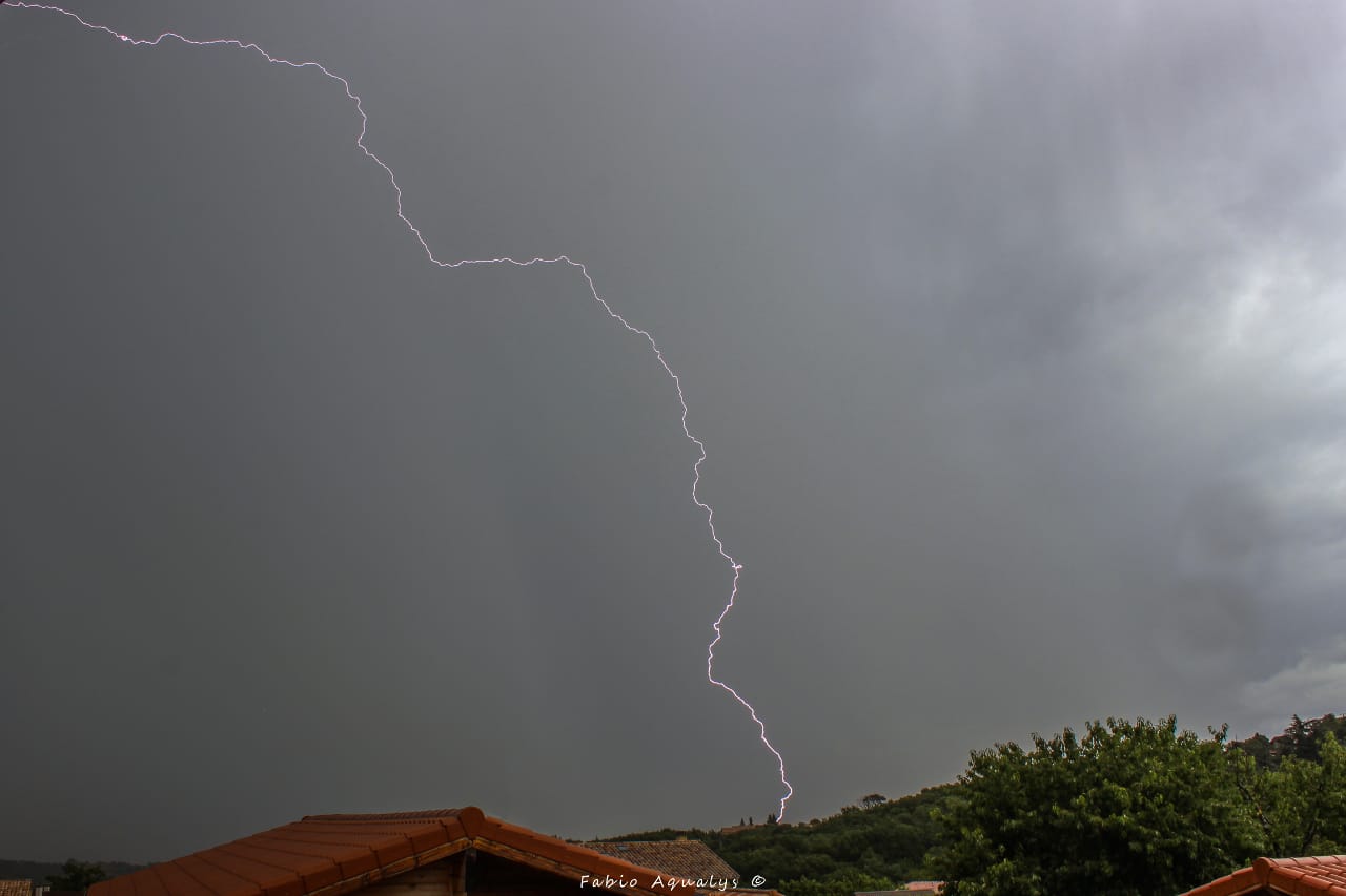 Impact à 2.3km, orage qui s'est formé sur le Pilat vers 13h45. - 28/06/2017 14:30 - Fabio Aqualys