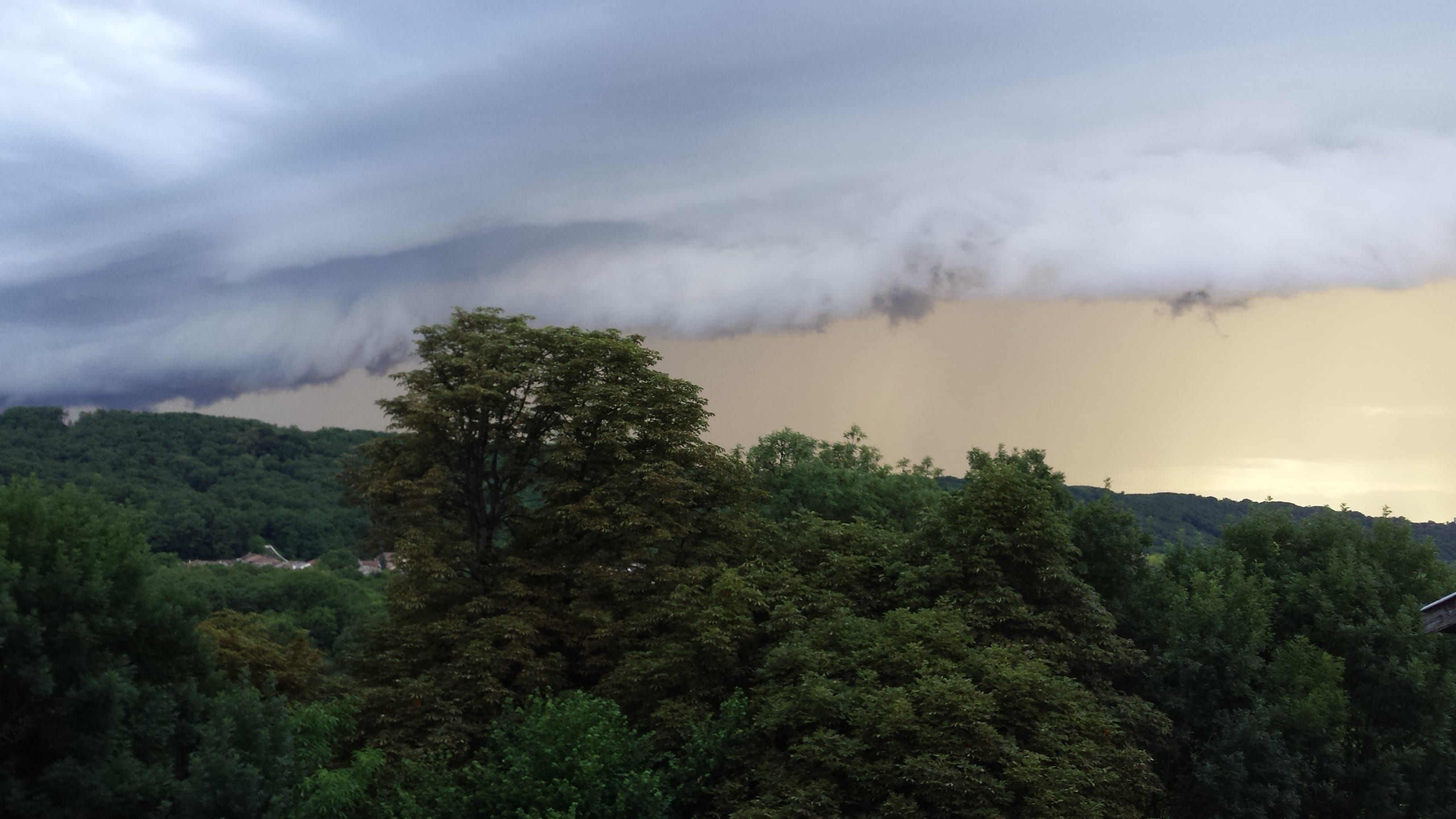 Arcus sur Ambérieu en Bugey - 28/06/2017 20:30 - Yann Faynel