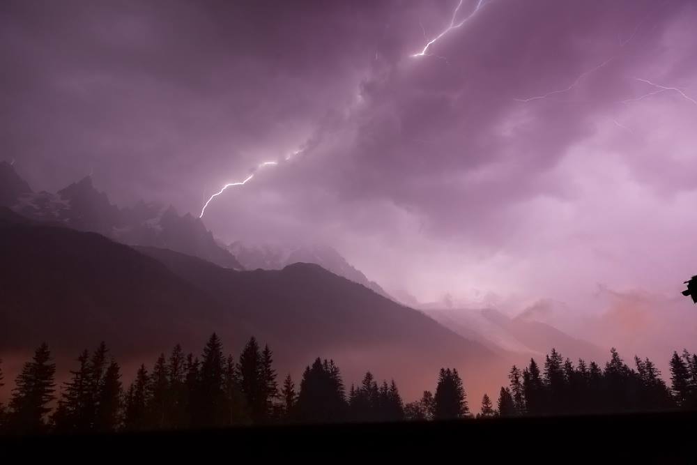 Orage en vallée de Chamonix. - 31/07/2016 01:00 - José Antonio Quirantes Calvo