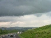 Un tuba a été observé le 14 mai 2010 sur le territoire communal de Féy (Moselle), vers 14h30 locales. Le phénomène, d'une durée de quelques minutes, a été photographié par un témoin. - 14/05/2010 14:30 - S LESCURE