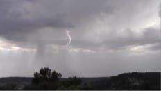 Orage filmé depuis la colline de Clarensac - 13/06/2014 17:13 - Maxime THOREL