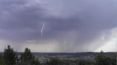 Orage capturé depuis la colline de Clarensac - 13/06/2014 17:16 - Maxime THOREL