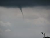 Un tuba a été observé le 18 juin 2010 sur la commune des Martres-d'Artière (Puy-de-Dôme), à 15h32 locales. Le phénomène, photographié par un témoin, a duré une dizaine de secondes, avant de disparaître puis de se former de nouveau durant une trentaine de secondes. - 18/06/2010 15:32 - Gwenaël KREMER