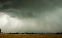 Orage sur Saint-Just-D'Ardèche prise de la plaine de Pierrelatte - 20/07/2014 15:30 - pierre-marie bigeard