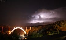 cellule en évacuation vers le Puy de Dôme derrière le Viaduc de Garabit - 12/10/2014 22:20 - christophe cathonnet