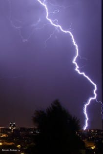 Foudre sur Clermont-Ferrand  - 12/10/2014 22:52 - Romain Bondoux