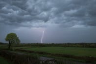 Episode orageux dans le sud-ouest entre Lacapelle-Marival et Thémines - 16/04/2015 21:13 - Timothy Earl