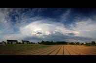 Cellule orageuse au dessus de la Forêt Noire (Land de Bade Wurtemberg, sud de l'Allemagne) vu depuis les champs entourant Village-Neuf, Haut-Rhin, Alsace, France le dimanche 7 juin 2015 à 19h30 - 07/06/2015 21:30 - Philippe Meisburger