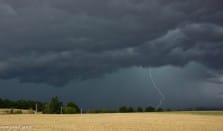 orage modéré a courpiere puy de dome - 22/07/2015 18:00 - guy couyras