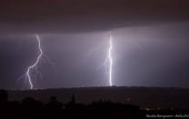 Double impact de foudre dans les environs de Firmi (Aveyron). - 08/08/2015 01:00 - NICOLAS BOURGNOUX