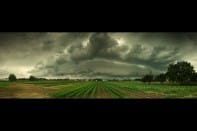 Arcus au dessus de l'horizon ouest à Village-Neuf, Haut-Rhin, Alsace, France. Dimanche 23 août 2015 à 14h15 - 23/08/2015 16:15 - Philippe Meisburger