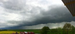 Front orageux à l'ouest de Chalons en Champagne (Marne) - 10/05/2016 17:10 - Pascal COLIN
