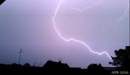 Orages du 07 juin 2016 région de Lille   ( Illies ) - 07/06/2016 19:07 - Sébastien DEMEYER