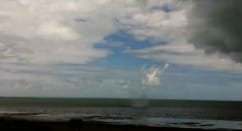 Une trombe marine a été observée au large immédiat de la plage de Gouville-sur-Mer (Manche), le 15 juillet 2012. - 15/07/2012 12:00 - (c) Gosselin50