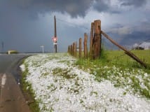 Supercellule grêligène en Picardie. - 23/06/2016 21:00 - Nils PIGERRE