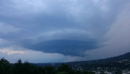 Supercellule près de Lyon. - 25/06/2016 00:00 - Erwan PUPIER