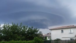 Orage vu depuis craponne à l'ouest de lyon - 24/06/2016 22:55 - Dominique entressangle