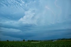 Supercellule sur l'ouest lyonnais. - 24/06/2016 23:00 - Mathieu DESCOMBES