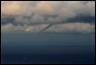 Une trombe marine a été observée depuis Porto-Vecchio, en Corse-du-Sud, dans la journée du 13 novembre 2008. - 13/11/2008 14:00 - Frédéric Capoulade