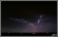 Orages producteurs de fortes rafales de vent dans le Lot, en soirée. Photos prises depuis la commune de Soucirac - 25/05/2010 23:00 - Florian PARZADIS