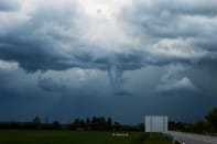 Nuage tournoyant d'un aspect lisse , là il est en phase de séparation , mais il était uni en forme de 