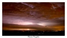 Orages de la soirée du jeudi 3 octobre depuis la tour panoramique de Moncalou (24). - 03/10/2013 22:00 - Florian PARZADIS