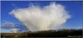 Jolie activité convective aperçue depuis les remparts (de Vauban) qui ceignent Avesnes-sur-Helpe. Surprenant mois de février ! - 21/02/2014 17:25 - Guillaume Louÿs-Jupiter