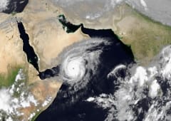 Le cyclone Chapala frappe le Yémen, une première depuis 1945