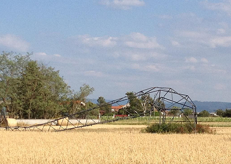 Macrorafale de forte intensité (D3) en Limagne brivadoise (Haute-Loire) le 18 juillet 2015