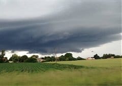 Supercellules sur le Massif-Central, orages localement très pluvieux dans le nord le 10 juin