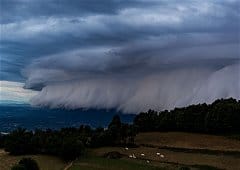 Orages de masse d'air froid fréquents le 28 juin suite à la dégradation de la veille