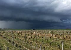 Axe orageux actif au sein d'un front froid du sud-ouest aux régions centrales le 3 avril