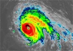 L'ouragan Lorenzo atteint la catégorie 5 au sud des Açores le 29 septembre