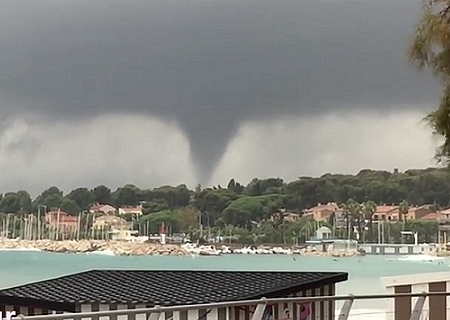 Tornade EF0 à la Ciotat (Bouches-du-Rhône) le 3 octobre 2015