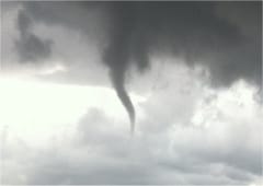 Tubas, trombes, tornades : que se passe-t-il depuis deux semaines dans le nord de la France ?