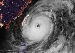 Nombreuses victimes et rafales à plus de 200 km/h au passage du typhon Megi entre Taiwan et Chine